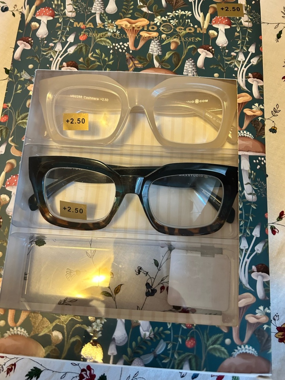 Max Studio Two-Pair Reading Glasses Set - Clear & Tortoiseshell